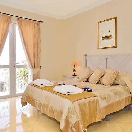 Sleeps 10 Pool Air Con Wifi Callao Salvaje