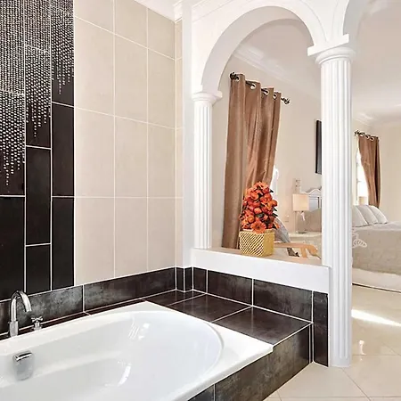 Villa Sleeps 10 Pool Air Con Wifi Callao Salvaje