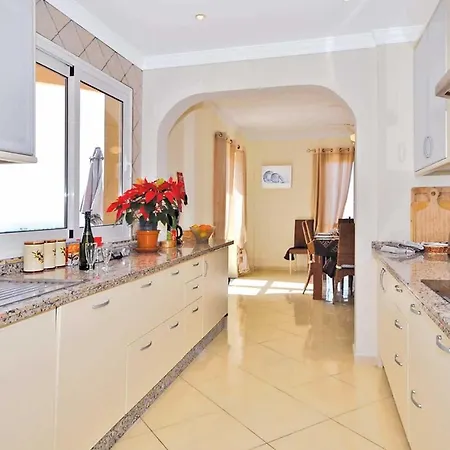 Sleeps 10 Pool Air Con Wifi Villa *